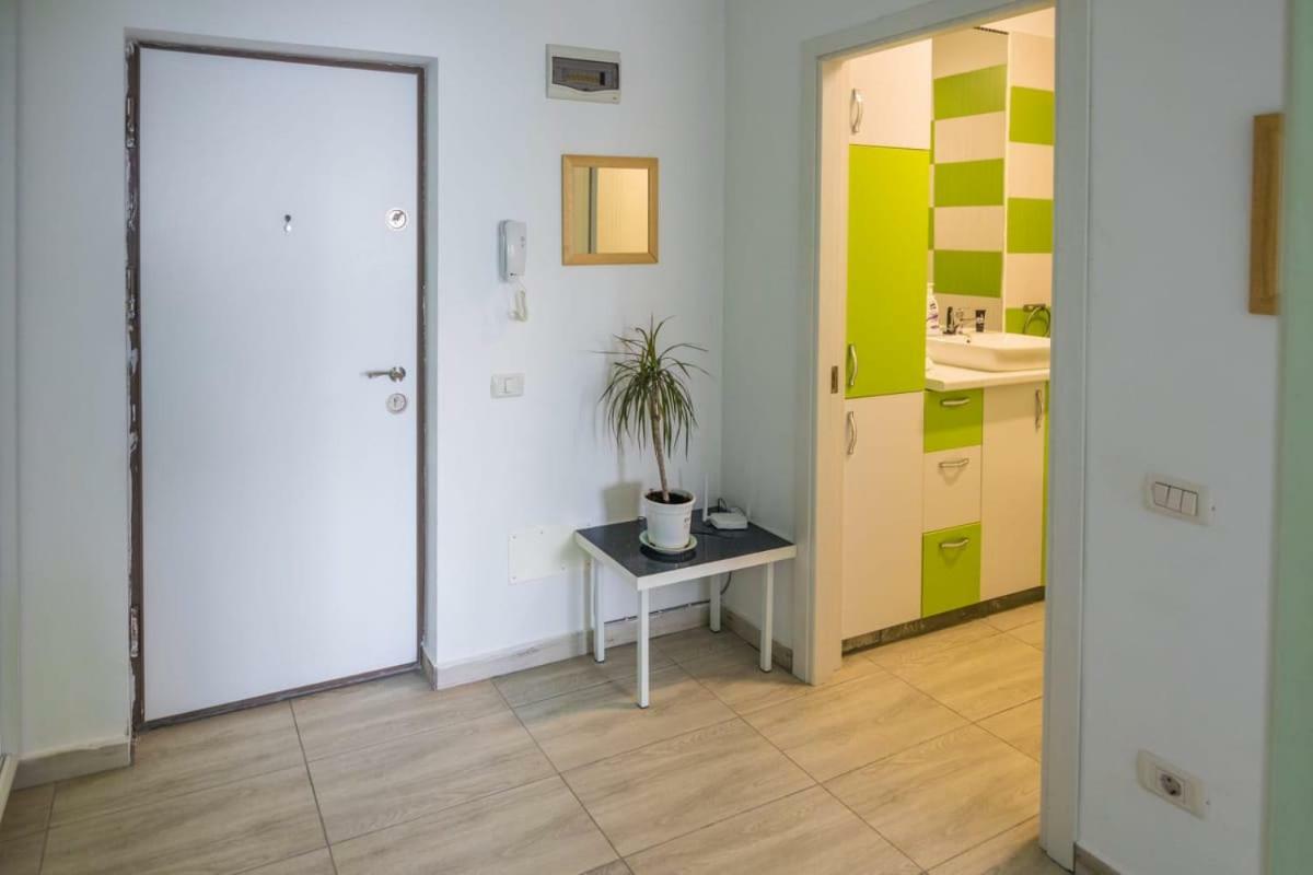 Studio Apartment Chiajna Exterior photo